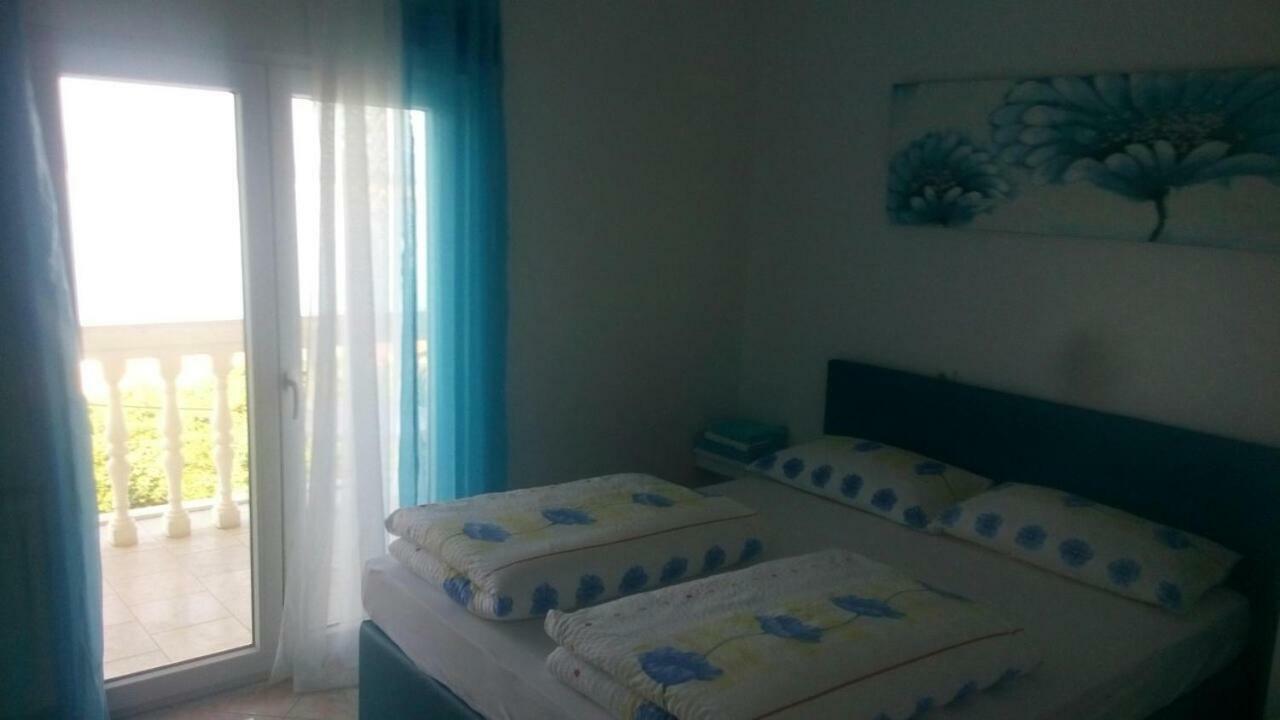 דראמליי Apartments Martic Janja מראה חיצוני תמונה